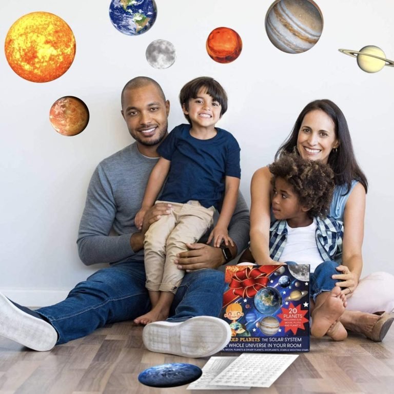 Bringing the Universe to Your Child’s Room: The Benefits of Solar System Glow in the Dark Ceiling Decorations